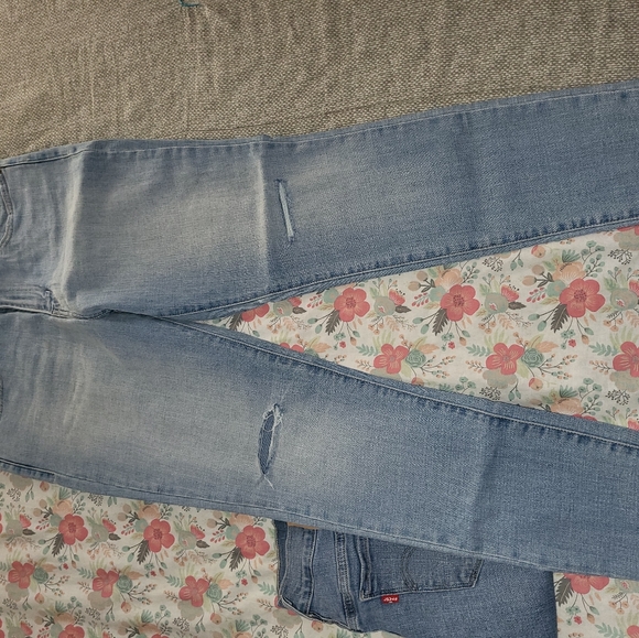 Levi's women's size 10 jeans bundle. - Picture 5 of 10